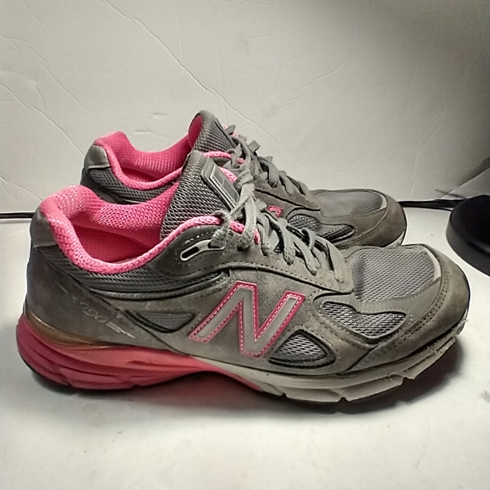 New Balance 990v4 Running Shoes Sneakers Women's sz 9.5B